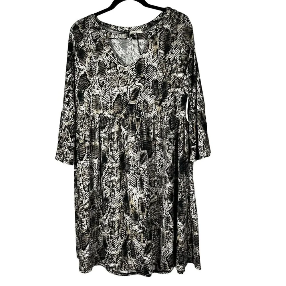 Realize dress Womens 1X Snake Print V-Neck Lexi Shift Dress‎ whimsigoth